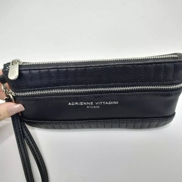 Adrienne Vittadini Studio Black Double Compartment Zip Wristlet Wallet/Clutch - Picture 7 of 8